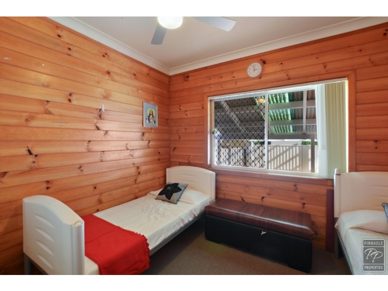 10 Lynanda Court, Rothwell QLD 4022