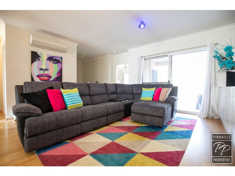 28 Park Edge Drive, Springfield Lakes QLD 4300