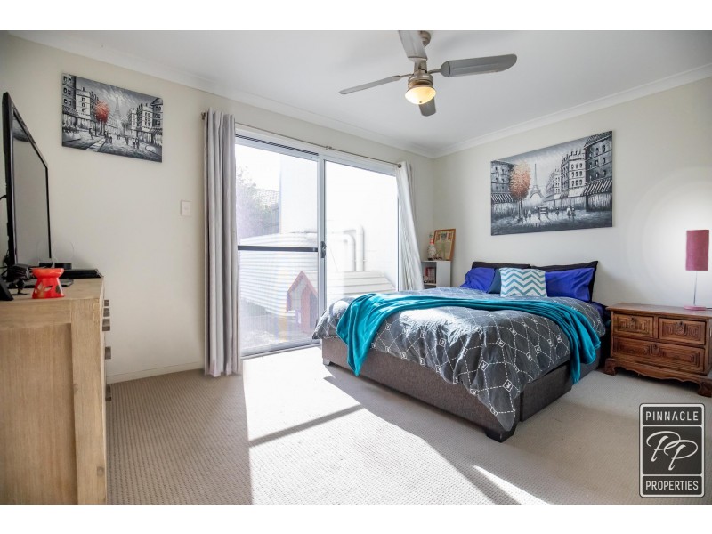 28 Park Edge Drive, Springfield Lakes QLD 4300