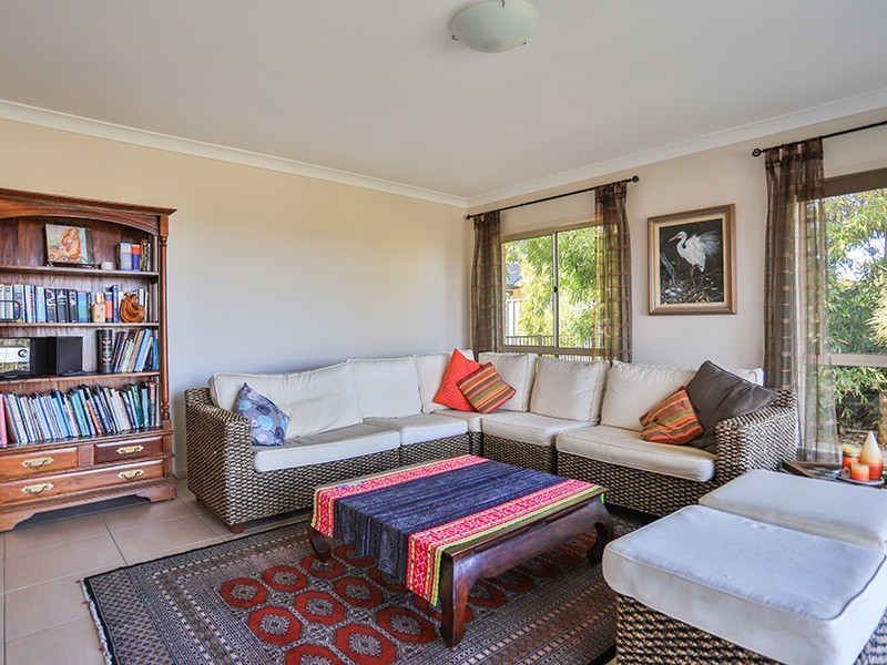 20 Lawson Close, Petrie QLD 4502