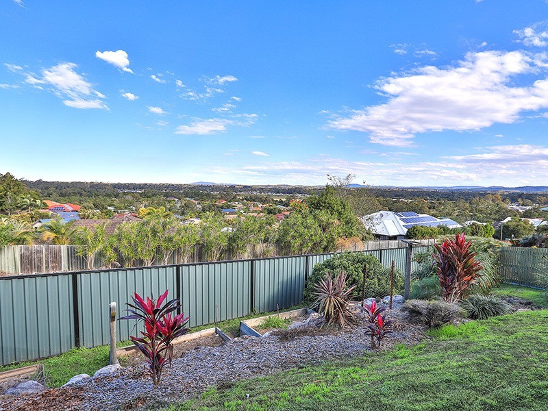 20 Lawson Close, Petrie QLD 4502