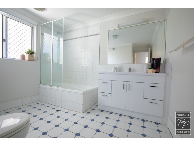 2/32 Cadell Street, Toowong QLD 4066