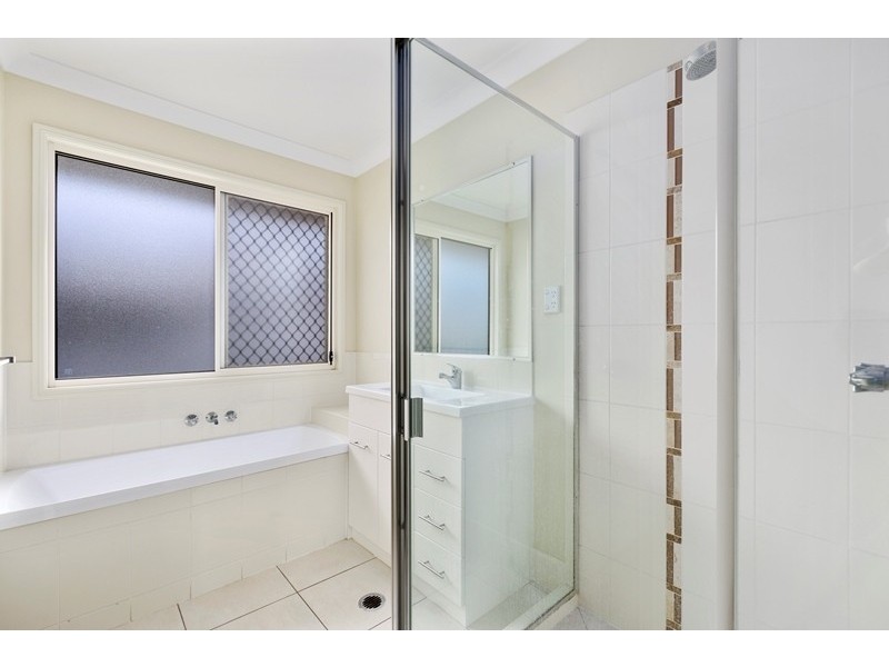 8 Murphy Court, Redbank Plains QLD 4301