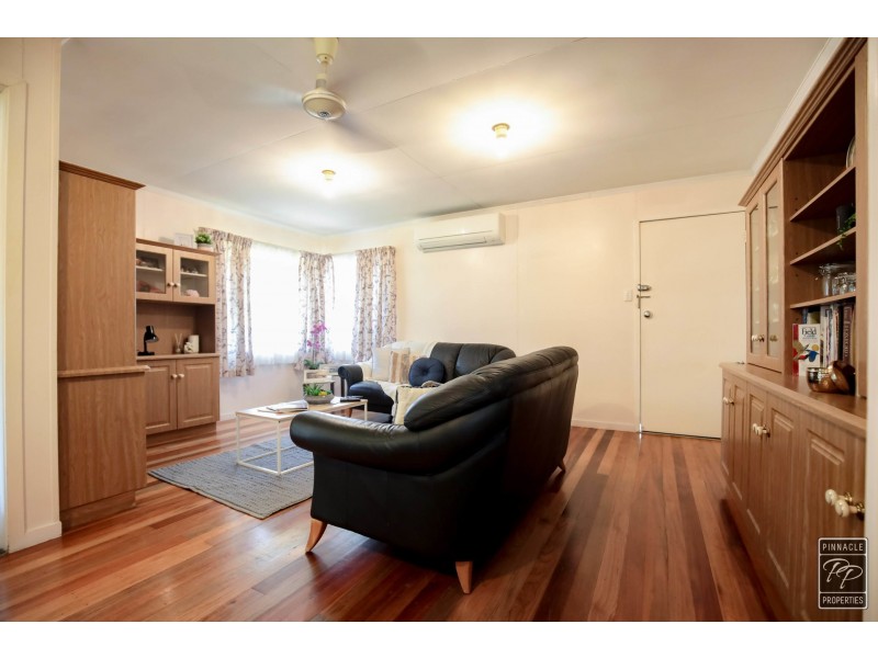 25 Masterton Street, Oxley QLD 4075