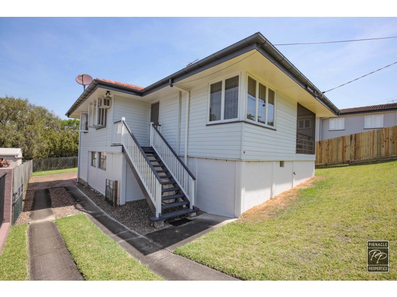25 Masterton Street, Oxley QLD 4075
