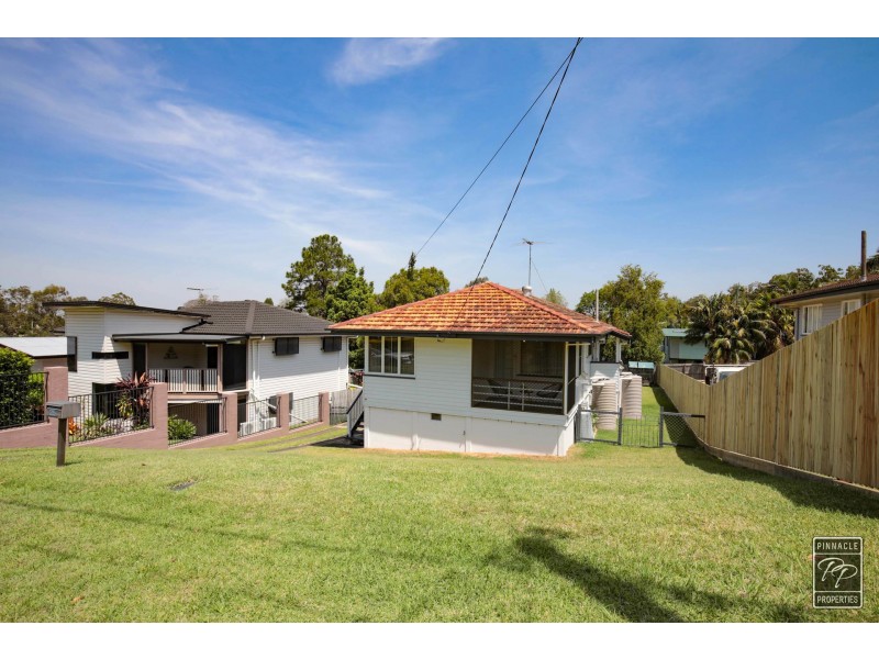 25 Masterton Street, Oxley QLD 4075