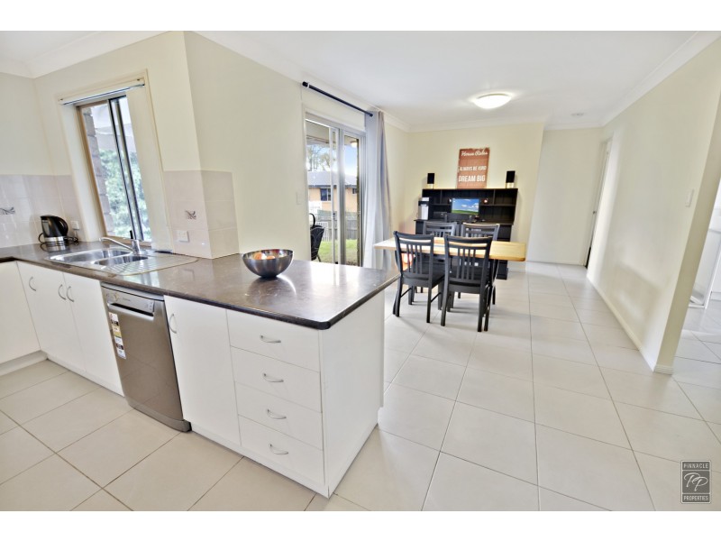 22 Walter Court, Leichhardt QLD 4305