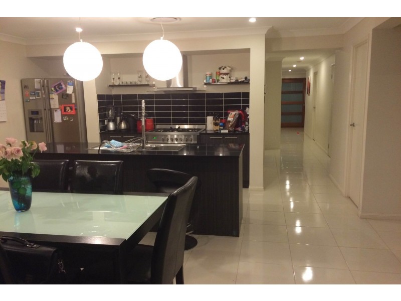 37 Obrist Place, Rochedale QLD 4123