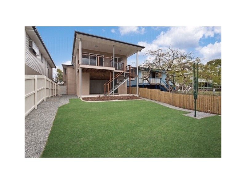 219 Days Road, Grange QLD 4051