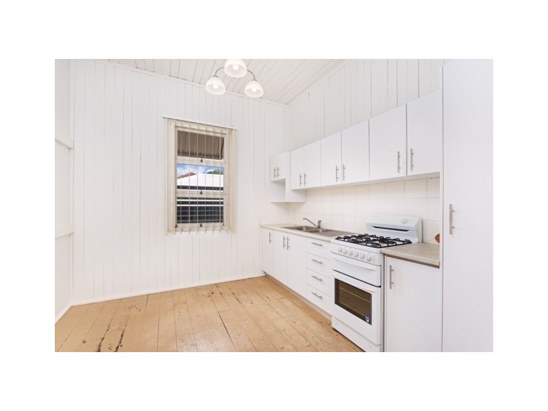 219 Days Road, Grange QLD 4051