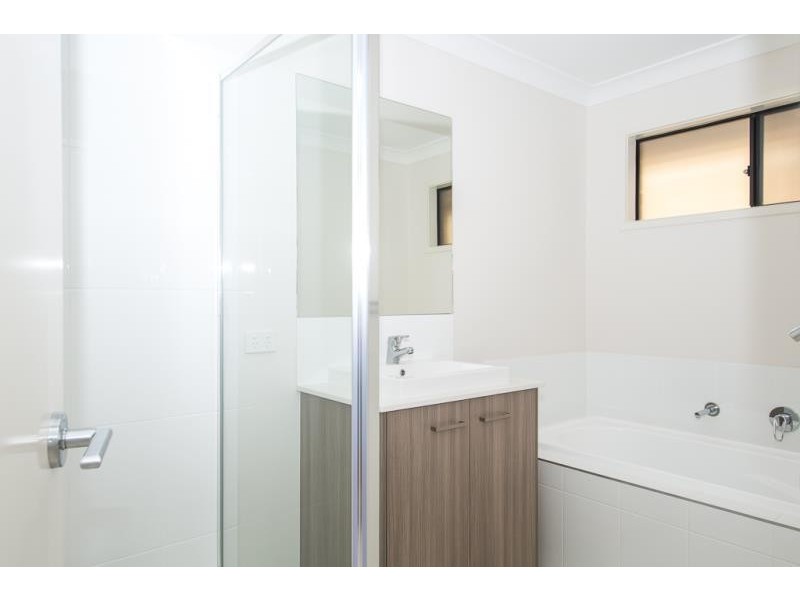 63 Canopus Street, Bridgeman Downs QLD 4035