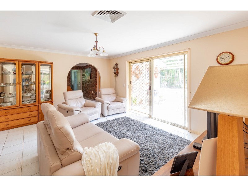 9 Quarrion Court, Warner QLD 4500