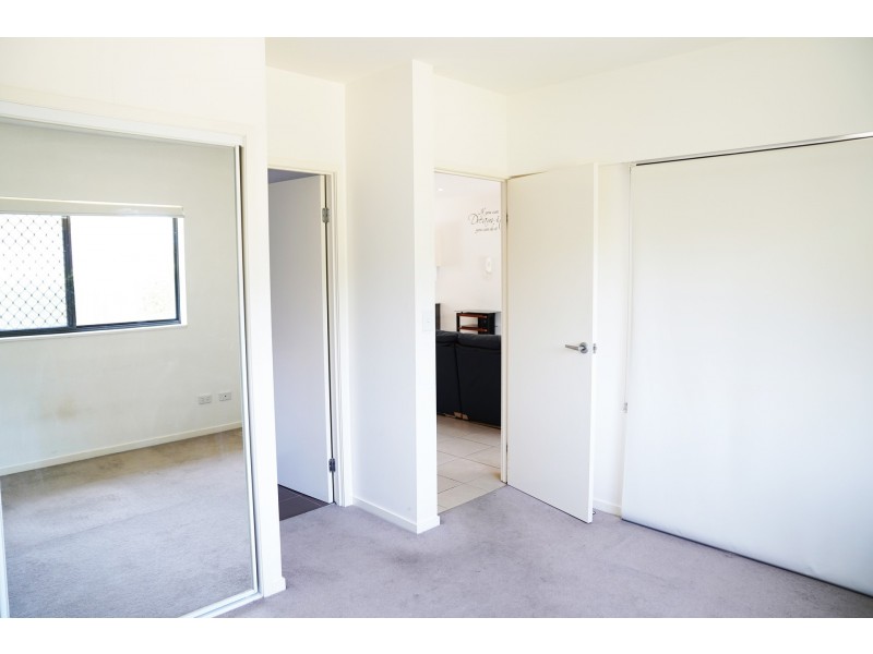 8/71 Dansie Street, Coorparoo QLD 4151