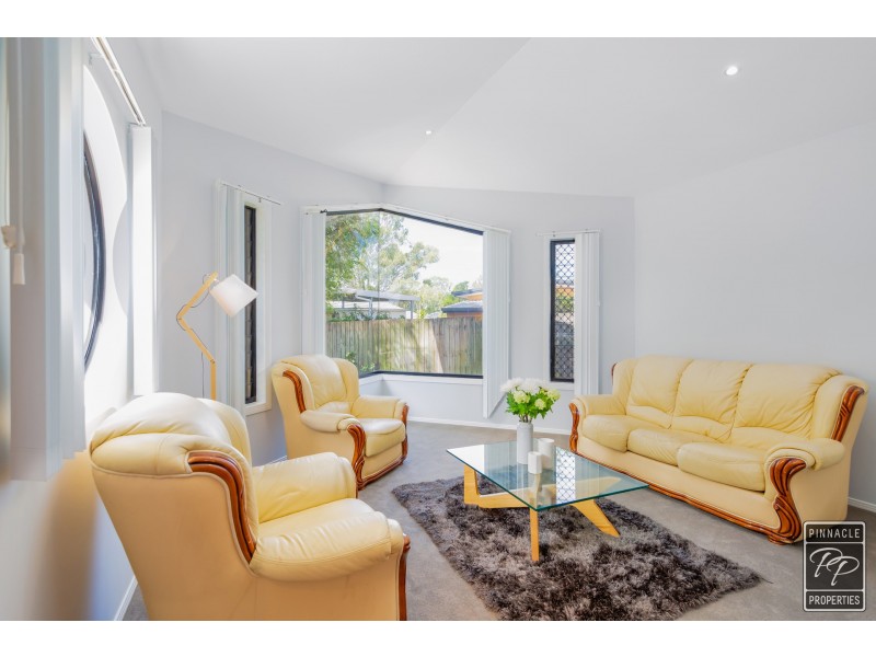 13 Crestwood Close, Ormiston QLD 4160