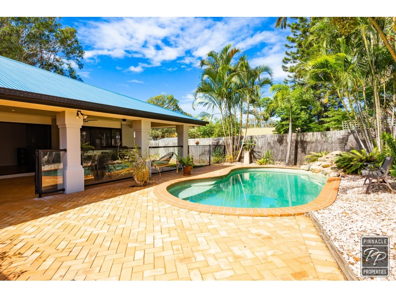 13 Crestwood Close, Ormiston QLD 4160