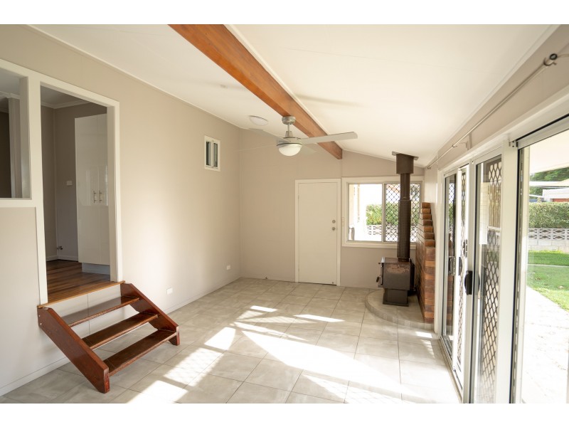 127 Maine Road, Clontarf QLD 4019