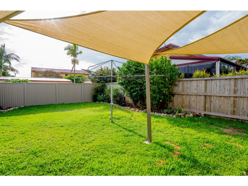 127 Maine Road, Clontarf QLD 4019