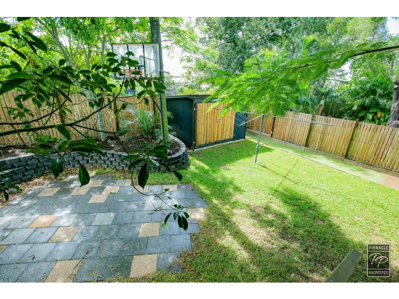 15 Spencer Street, Corinda QLD 4075