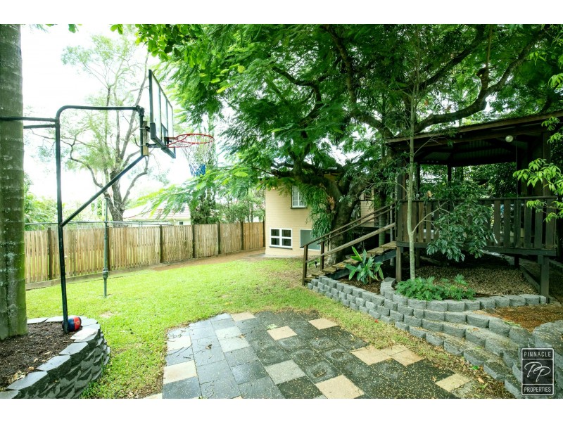 15 Spencer Street, Corinda QLD 4075