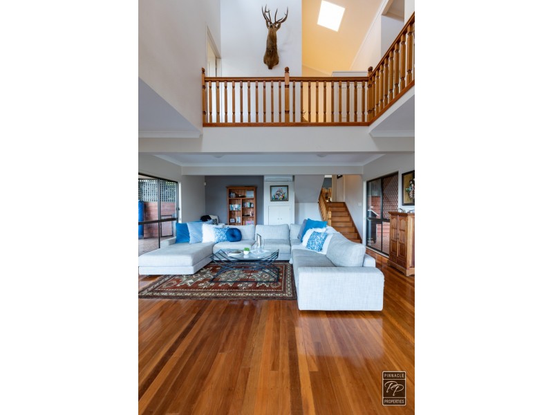 351 Boscombe Road, Brookfield QLD 4069