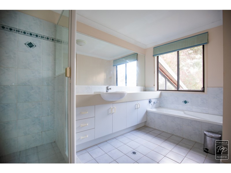 351 Boscombe Road, Brookfield QLD 4069