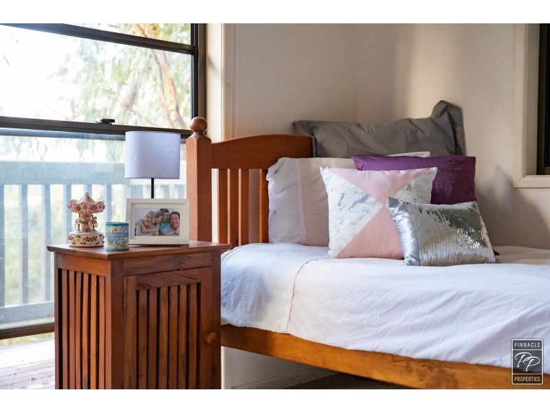 351 Boscombe Road, Brookfield QLD 4069