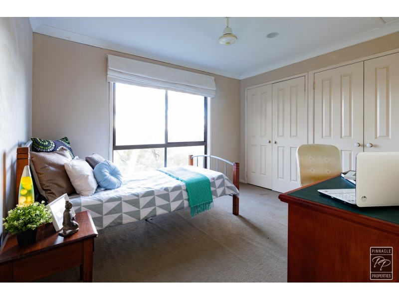 351 Boscombe Road, Brookfield QLD 4069