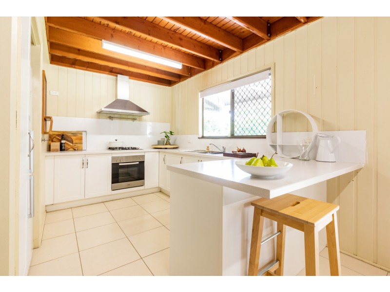 8 Minaji Court, Karana Downs QLD 4306