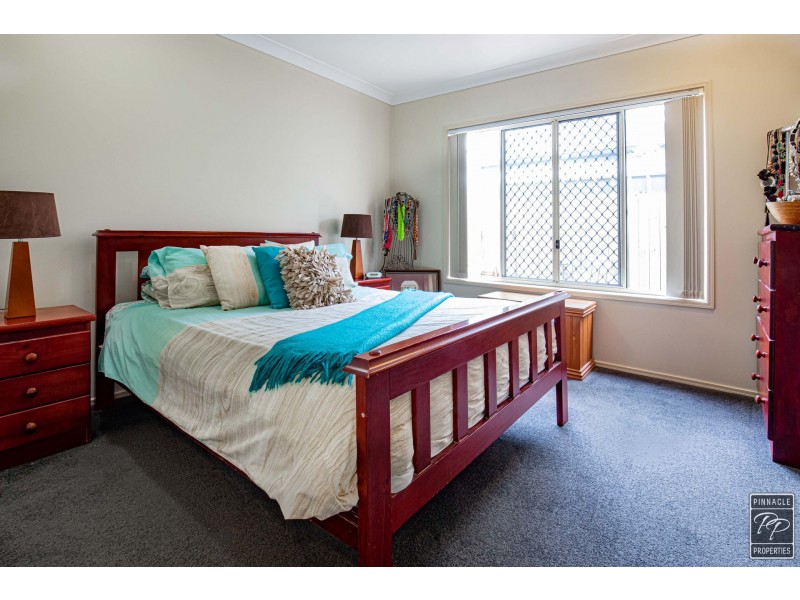 200 Saturn Crescent, Bridgeman Downs QLD 4035