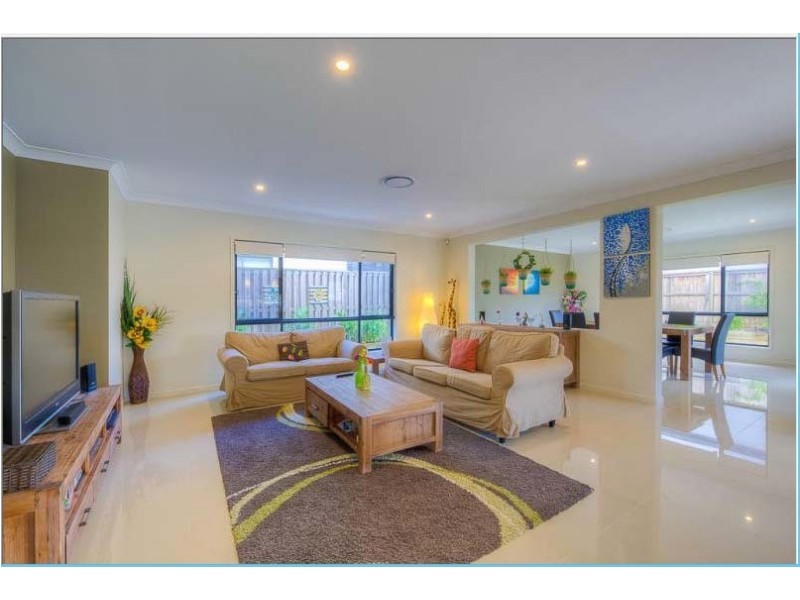 12 Booyong Place, Bridgeman Downs QLD 4035