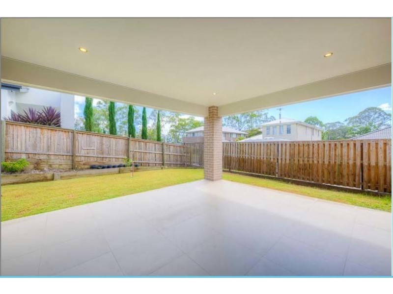 12 Booyong Place, Bridgeman Downs QLD 4035