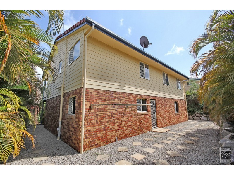 6 Feldsman Court, Petrie QLD 4502