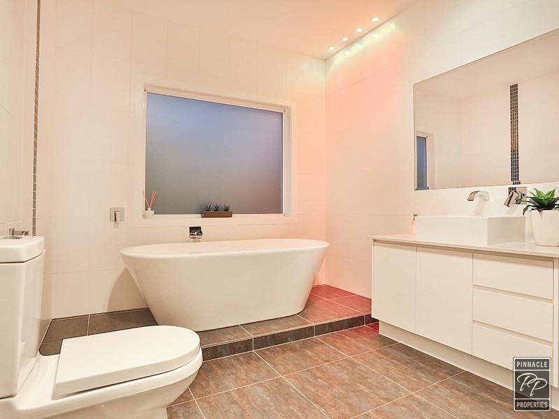 5 Tristania Road, Kenmore QLD 4069