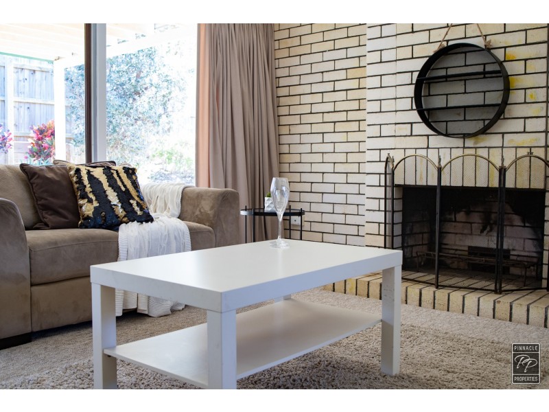 8 Ardell Street, Kenmore QLD 4069