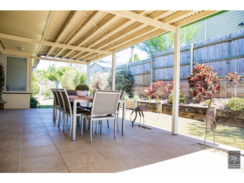 8 Ardell Street, Kenmore QLD 4069