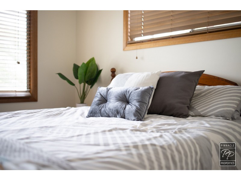 16 Edenvale Street, Oxley QLD 4075