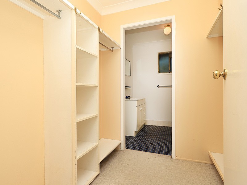 11 Farrow Street, Mcdowall QLD 4053