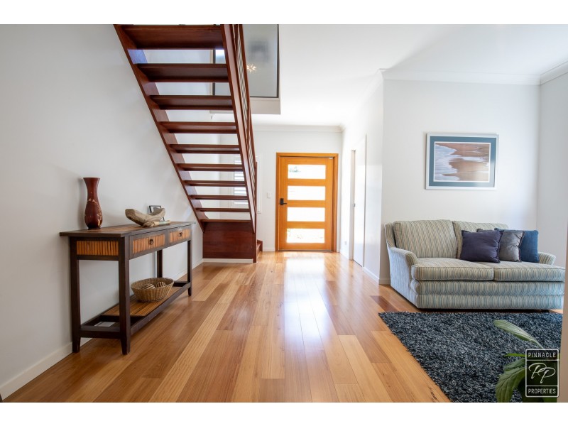 32 Gregory Street, Taringa QLD 4068