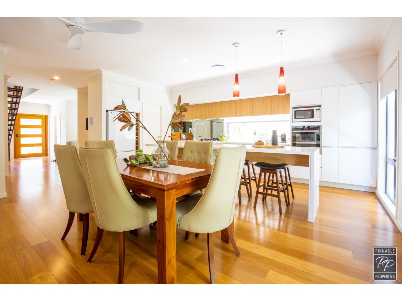 32 Gregory Street, Taringa QLD 4068