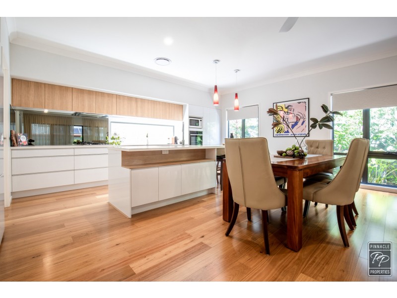 32 Gregory Street, Taringa QLD 4068