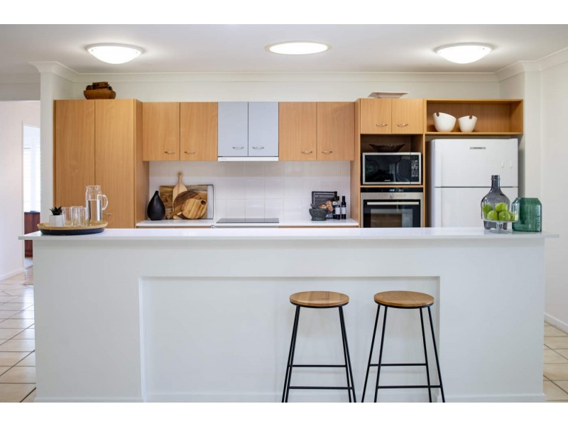 5 Mayfair Place, Moggill QLD 4070