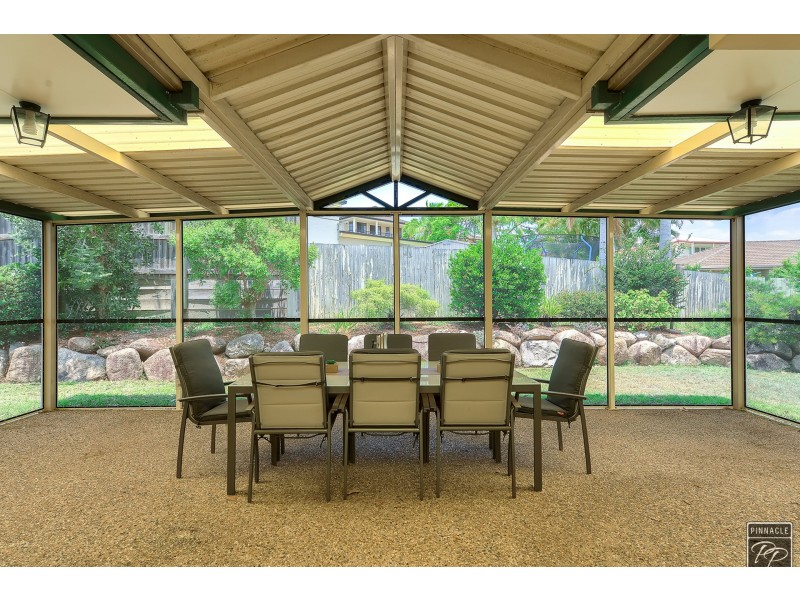 9 Villari Close, Belmont QLD 4153