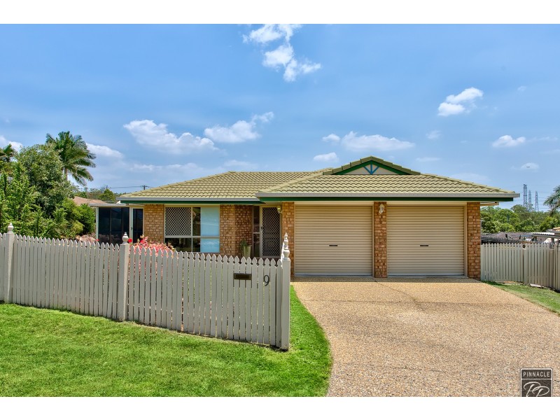 9 Villari Close, Belmont QLD 4153
