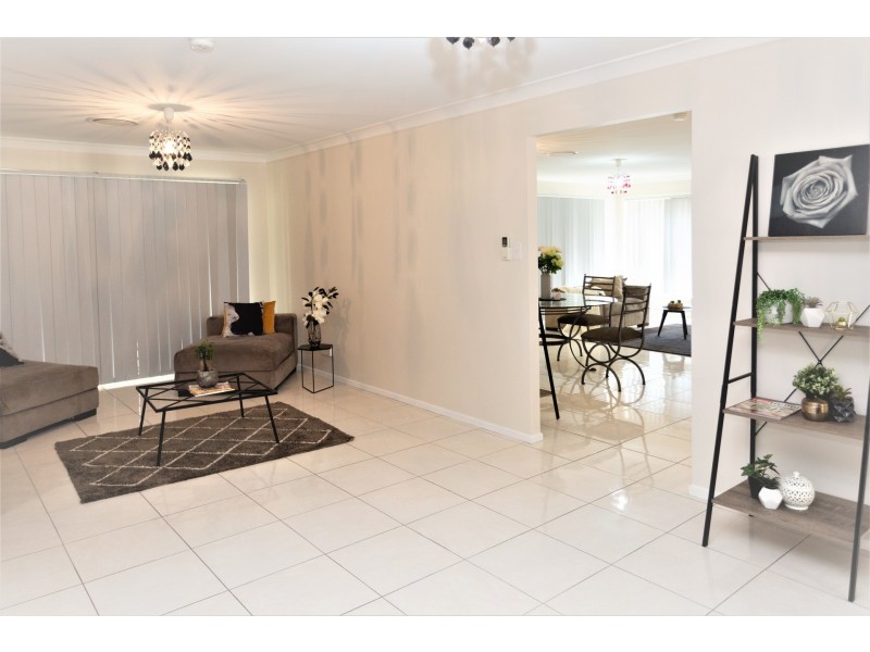 5 Hosanna Place, Camira QLD 4300