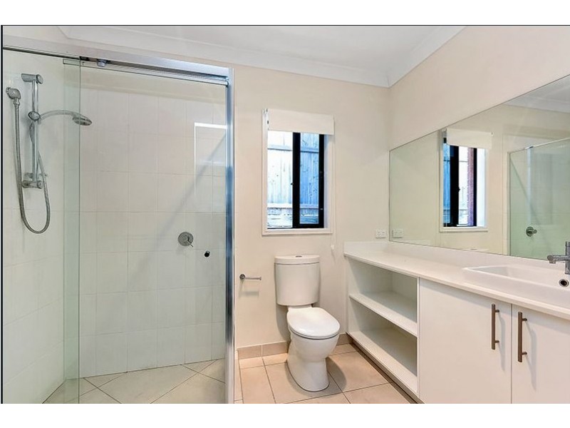 32 Hopman Place, Springfield Lakes QLD 4300