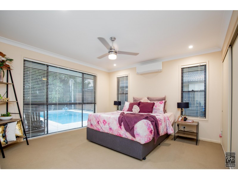 22 Jeff Collins Circuit, Bellbird Park QLD 4300