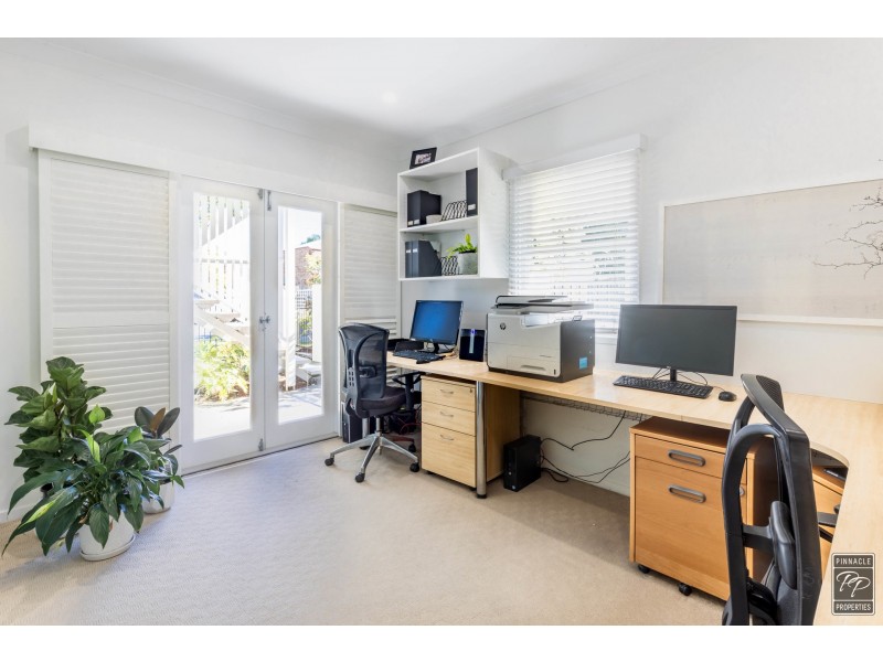 49 Oxford Street, Hamilton QLD 4007