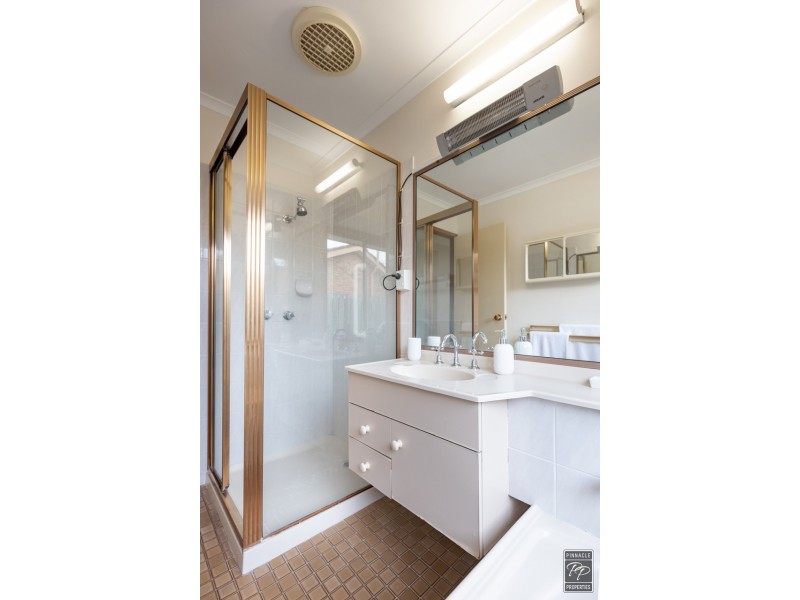 10 Duntreath Street, Keperra QLD 4054