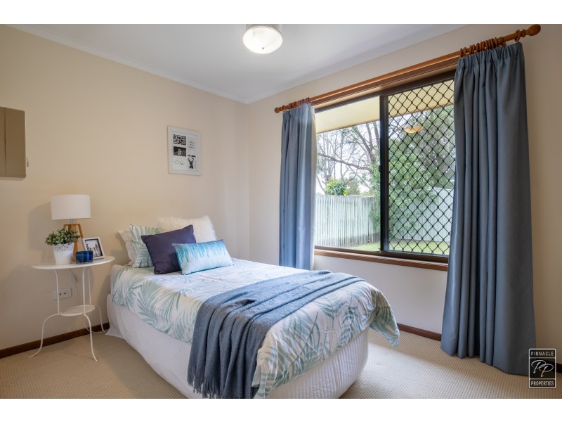 10 Duntreath Street, Keperra QLD 4054