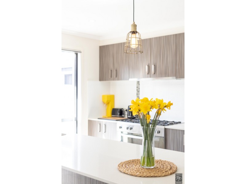 4 Kidston Crescent, Warner QLD 4500